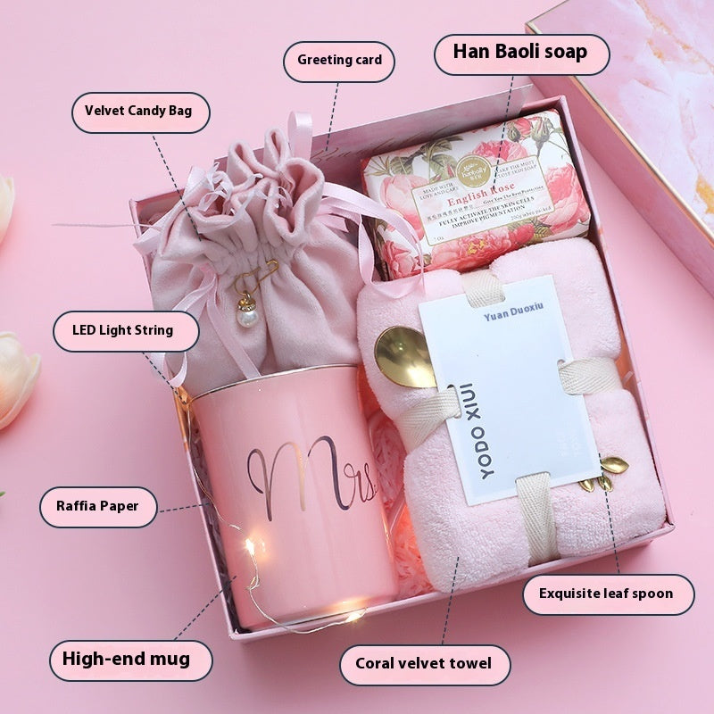 Gift Box For Mother's Day Wedding Favors