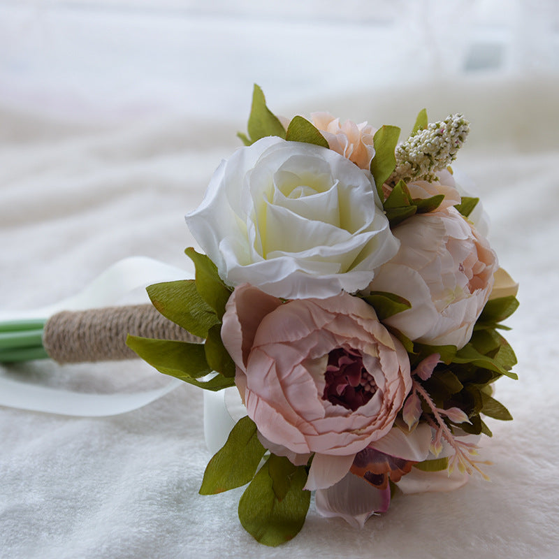 dusty pink white bouquet