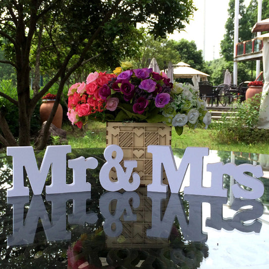 Wooden MR & MRS Display Wedding Decorations Wedding Props