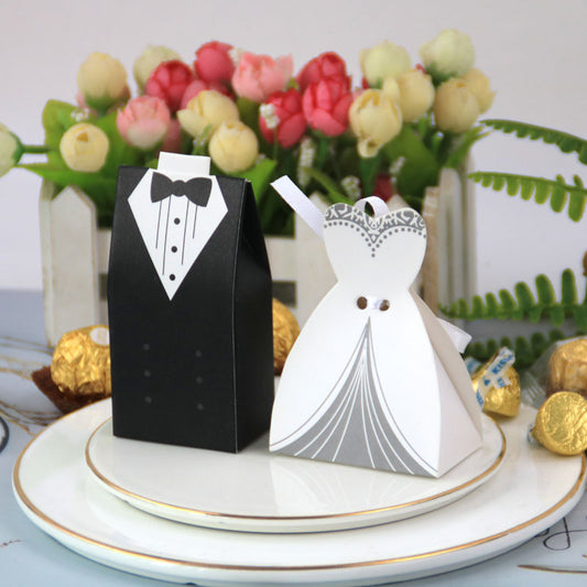 Bridegroom Suit & Bride Dress Wedding Favor